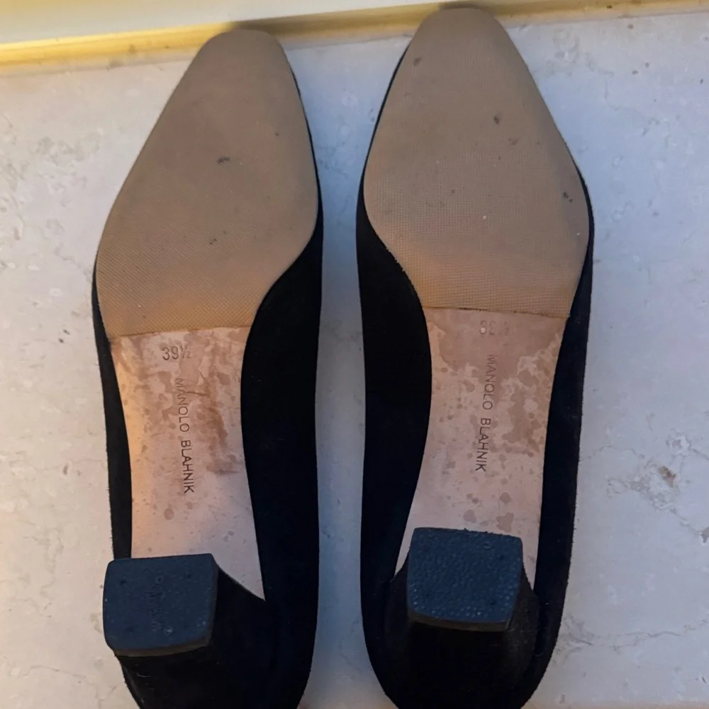 Manolo Blahnik Black Suede “Okkatopia” Pumps